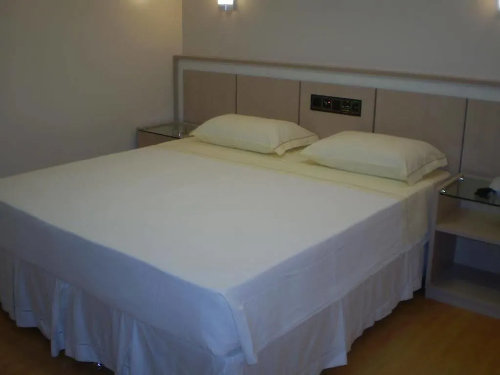 Hotel Torre Sol Balneário Camboriú Brasil